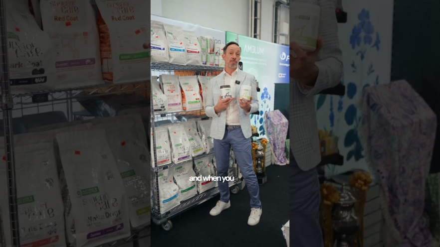 Video NATURE'S PROTECTION Microzeogen with Calcium, complementary feed for dogs and cats with calcium 250 g - 1